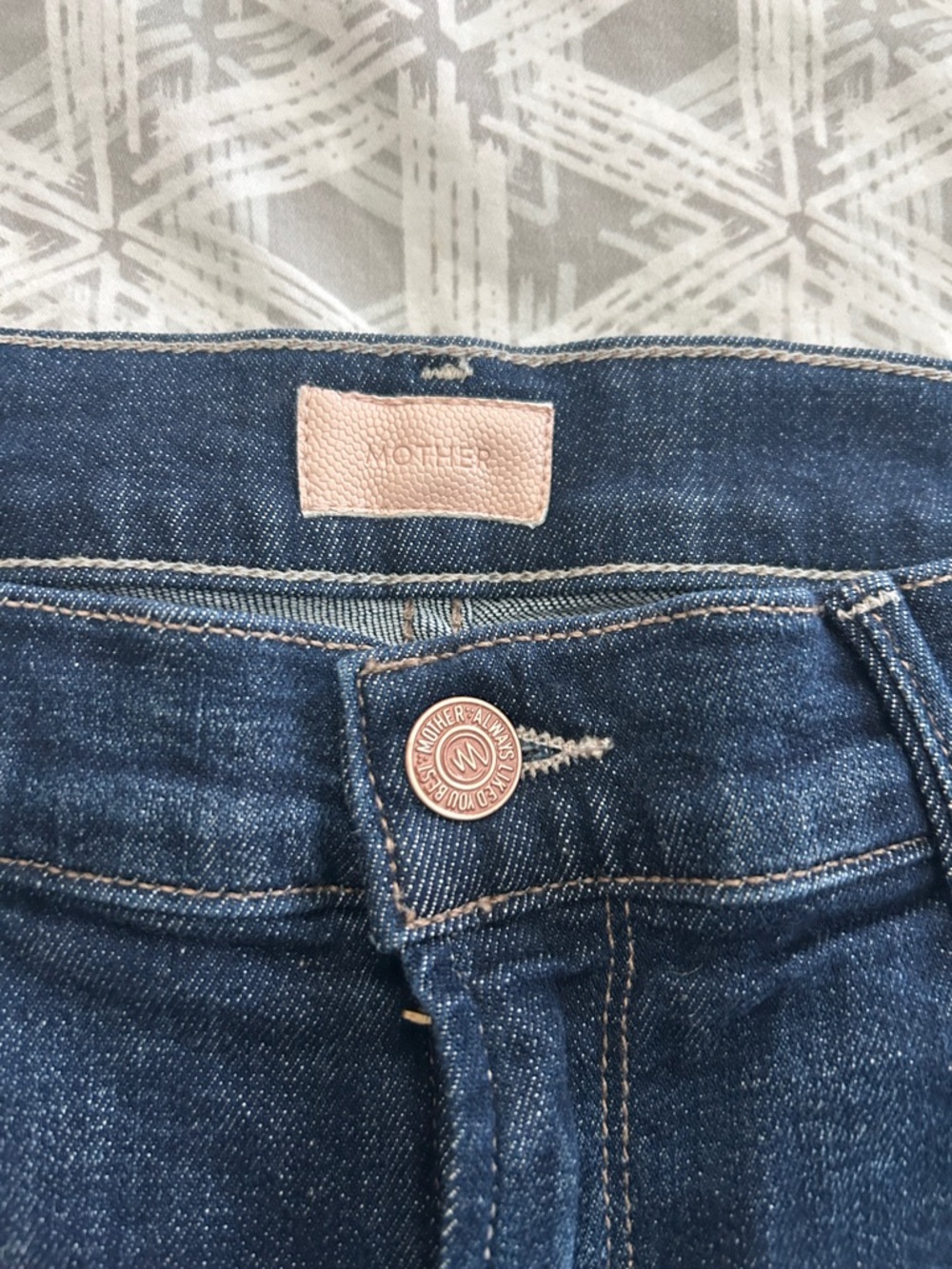 MOTHER Women’s Straight Jeans in Deep Blue Wash - Picture 2 of 5